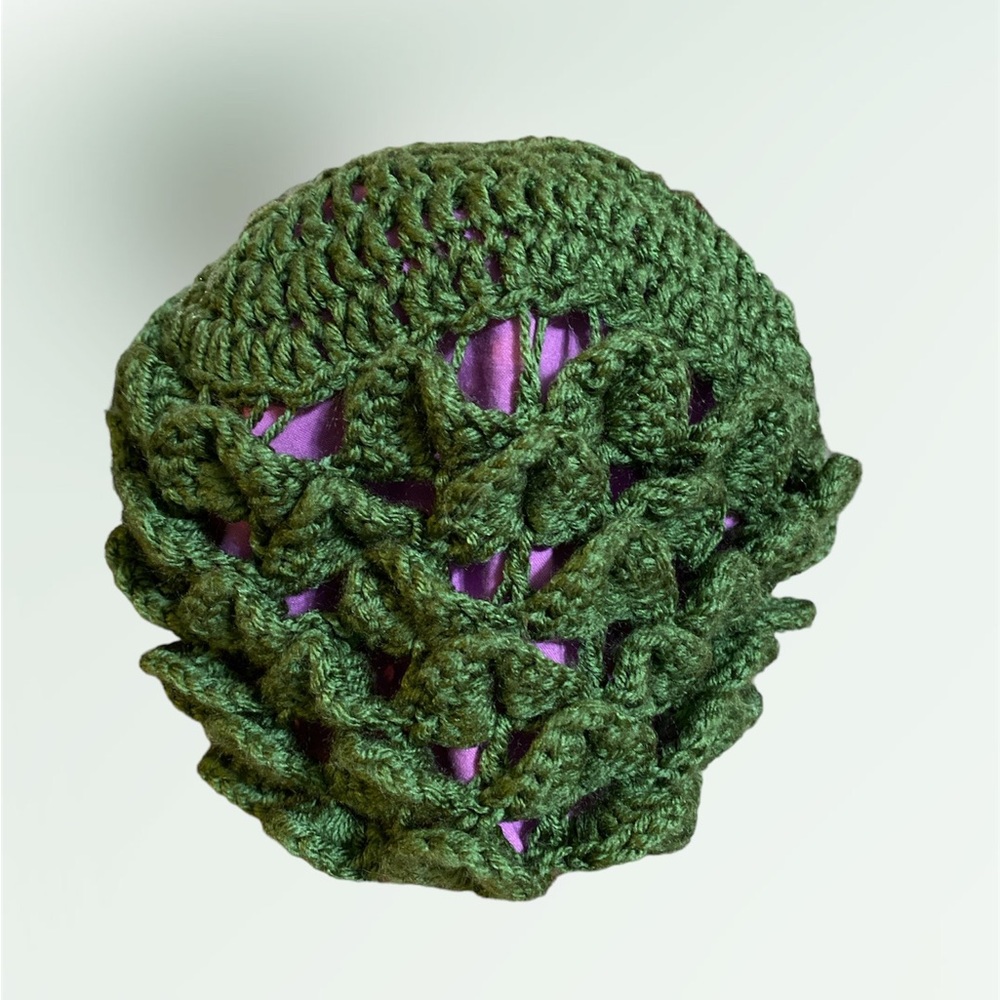 Vintage crocodile pattern crocheted hat